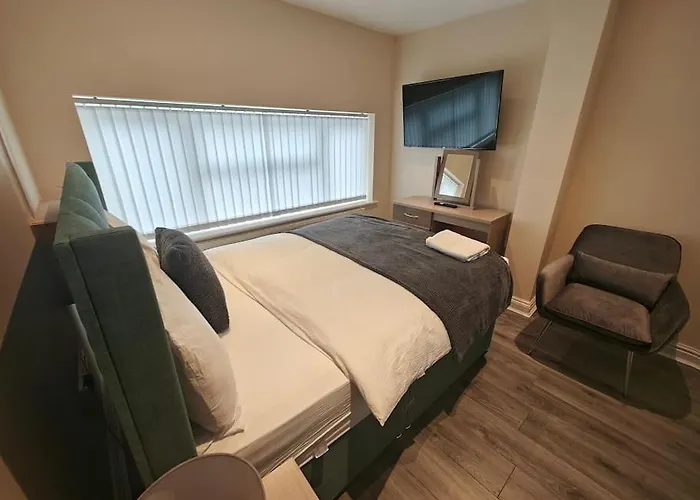 Luxury 5-Bed House Near Nec & Bhx