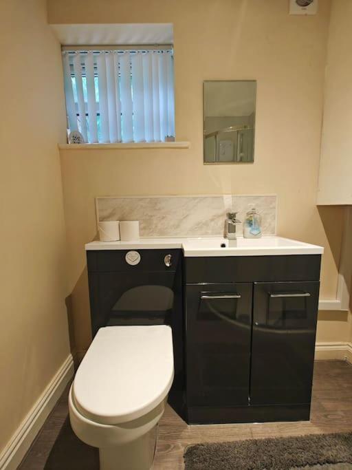 Luxury 5-bed House Near Nec & Bhx